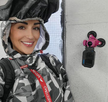 Cargar imagen en el visor de la galería, 3 Footed Monster - PINK Edition (almost gone!)