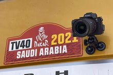 Cargar imagen en el visor de la galería, 3 Footed Monster - PINK Edition (almost gone!)